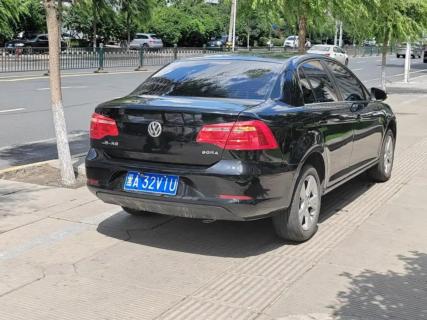 2014 Volkswagen Bora 1.6L Automatic Comfort Model — миниатюра 5