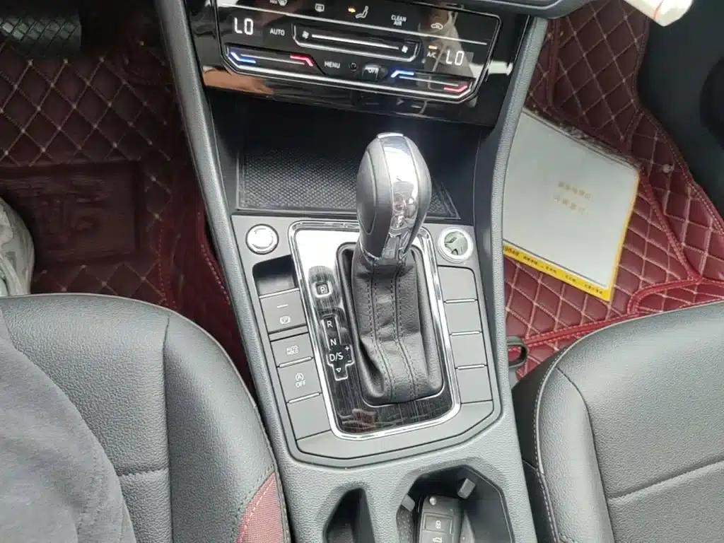 2021 Volkswagen Bora 1.5L Automatic Elite Smart Edition — миниатюра 10