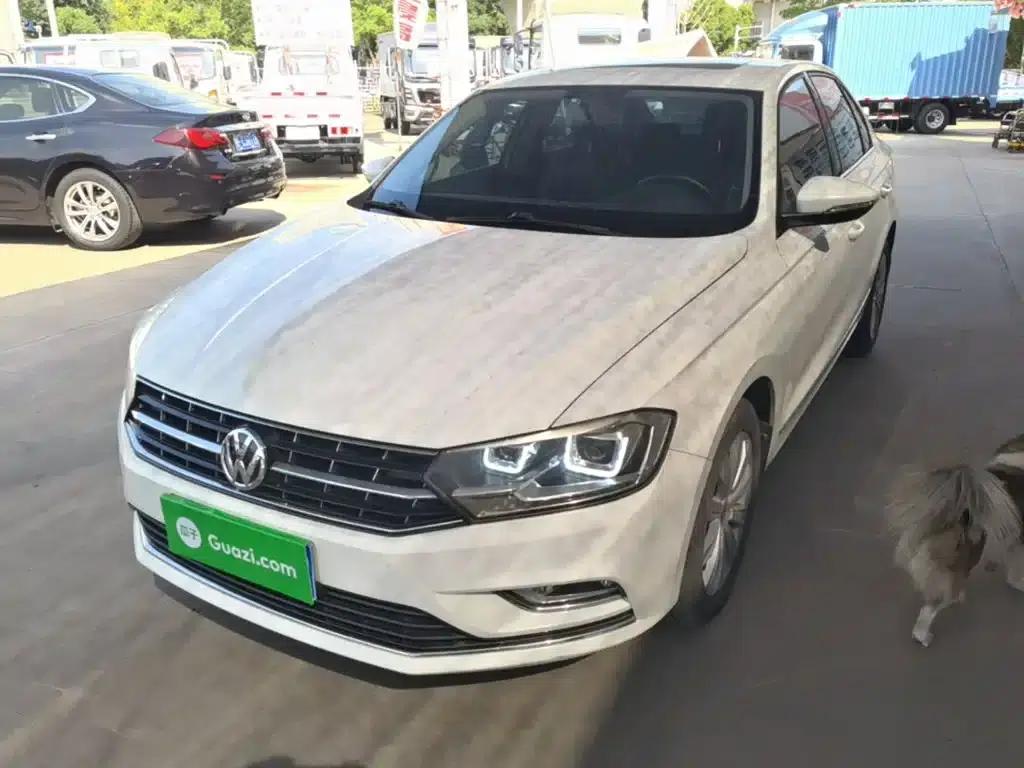 2016 Volkswagen Bora 1.6L Automatic Comfort Model — миниатюра 2