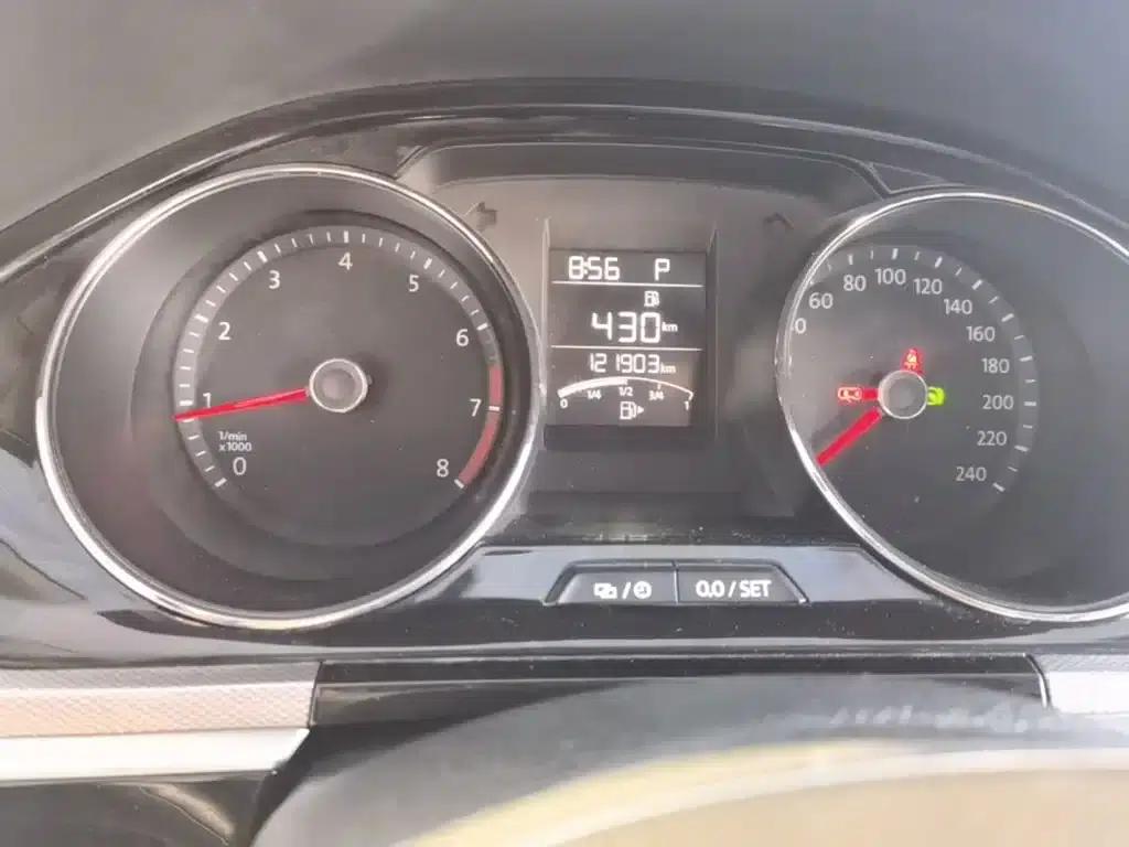 2016 Volkswagen Bora 1.6L Automatic Comfort Model — миниатюра 12