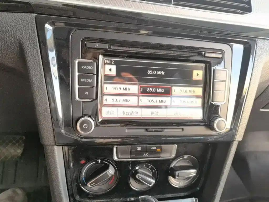 2016 Volkswagen Bora 1.6L Automatic Comfort Model — миниатюра 13