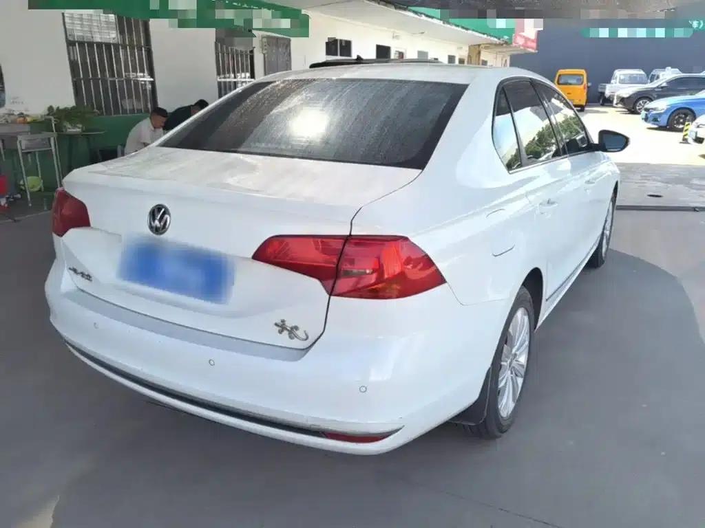 2016 Volkswagen Bora 1.6L Automatic Comfort Model — миниатюра 7