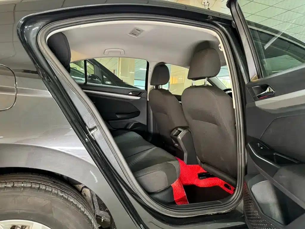 2020 Volkswagen Bora 1.5L Manual Fashion Edition — миниатюра 17