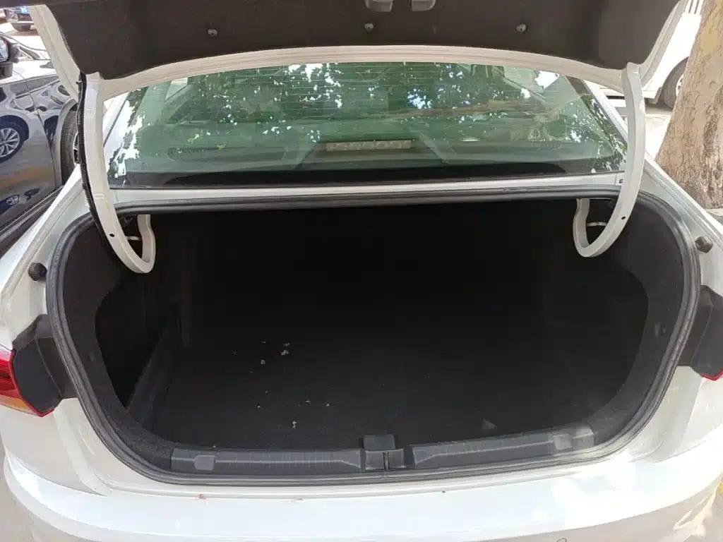 2019 Volkswagen Bora Facelift 1.5L Automatic Fashion Model (China VI Emission Standard) — миниатюра 19