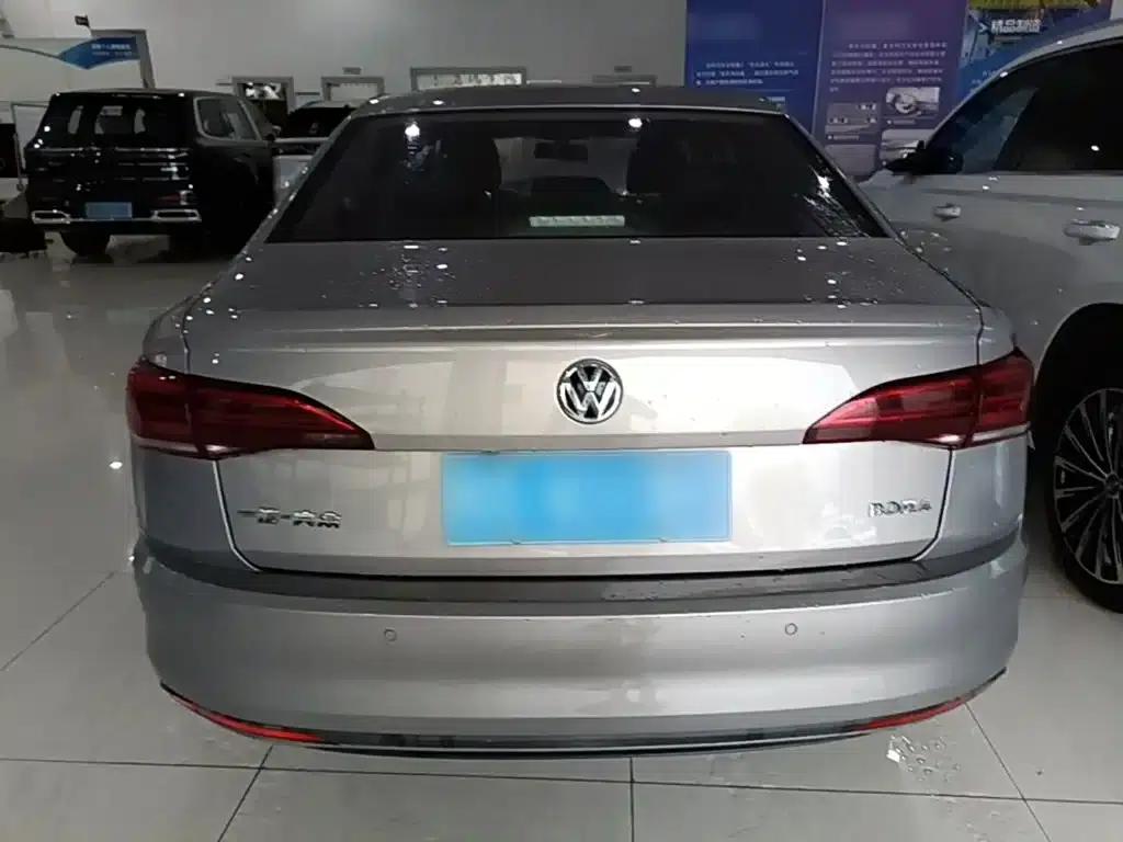 2019 Volkswagen Bora 1.5L Automatic Elite — миниатюра 6