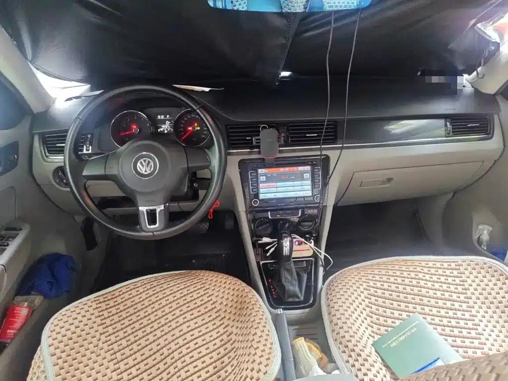 2014 Volkswagen Bora 1.6L Automatic Fashion Edition — миниатюра 13
