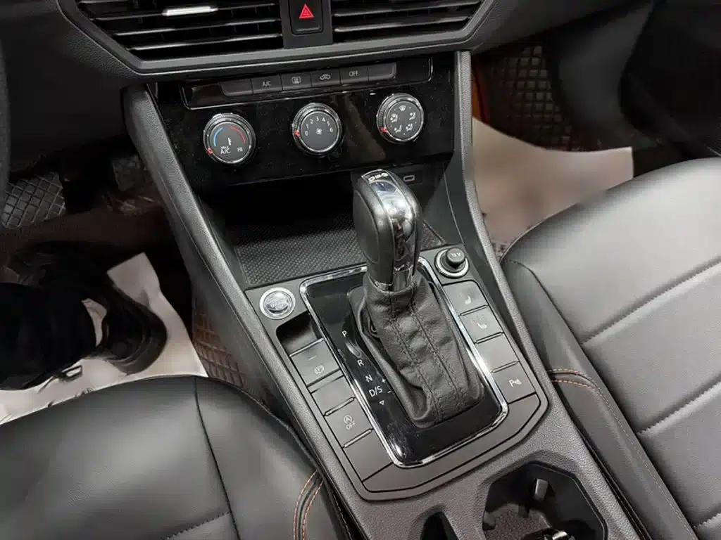 2023 Volkswagen Bora 200TSI DSG Yuexing PRO Edition — миниатюра 19