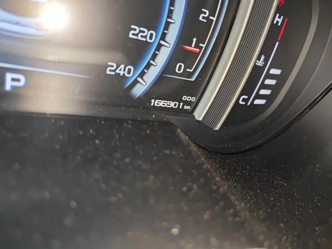 Geely Auto Emgrand X7 Sport 2016 1.8TD Automatic ZhiZun Version — миниатюра 12