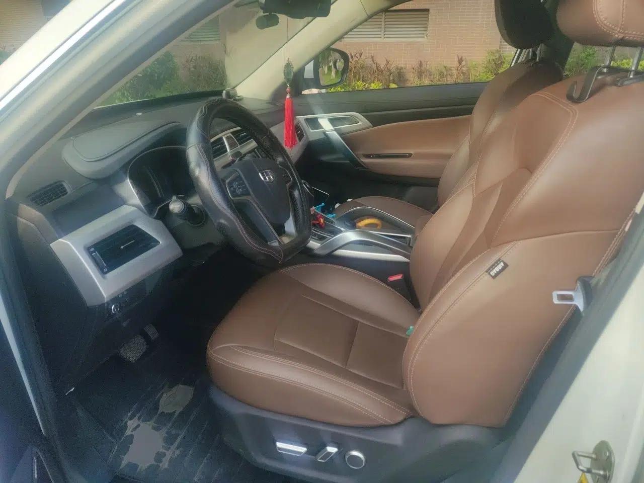 Geely Auto Emgrand X7 Sport 2018 Revised Version 1.8TD Automatic Two-Wheel Drive Smart 4G Connectivity Edition — миниатюра 15