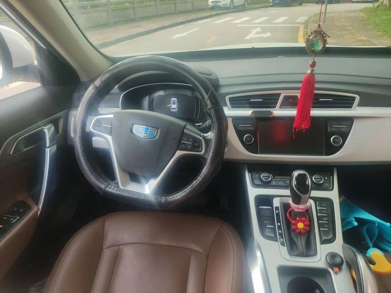 Geely Auto Emgrand X7 Sport 2018 Revised Version 1.8TD Automatic Two-Wheel Drive Smart 4G Connectivity Edition — миниатюра 10
