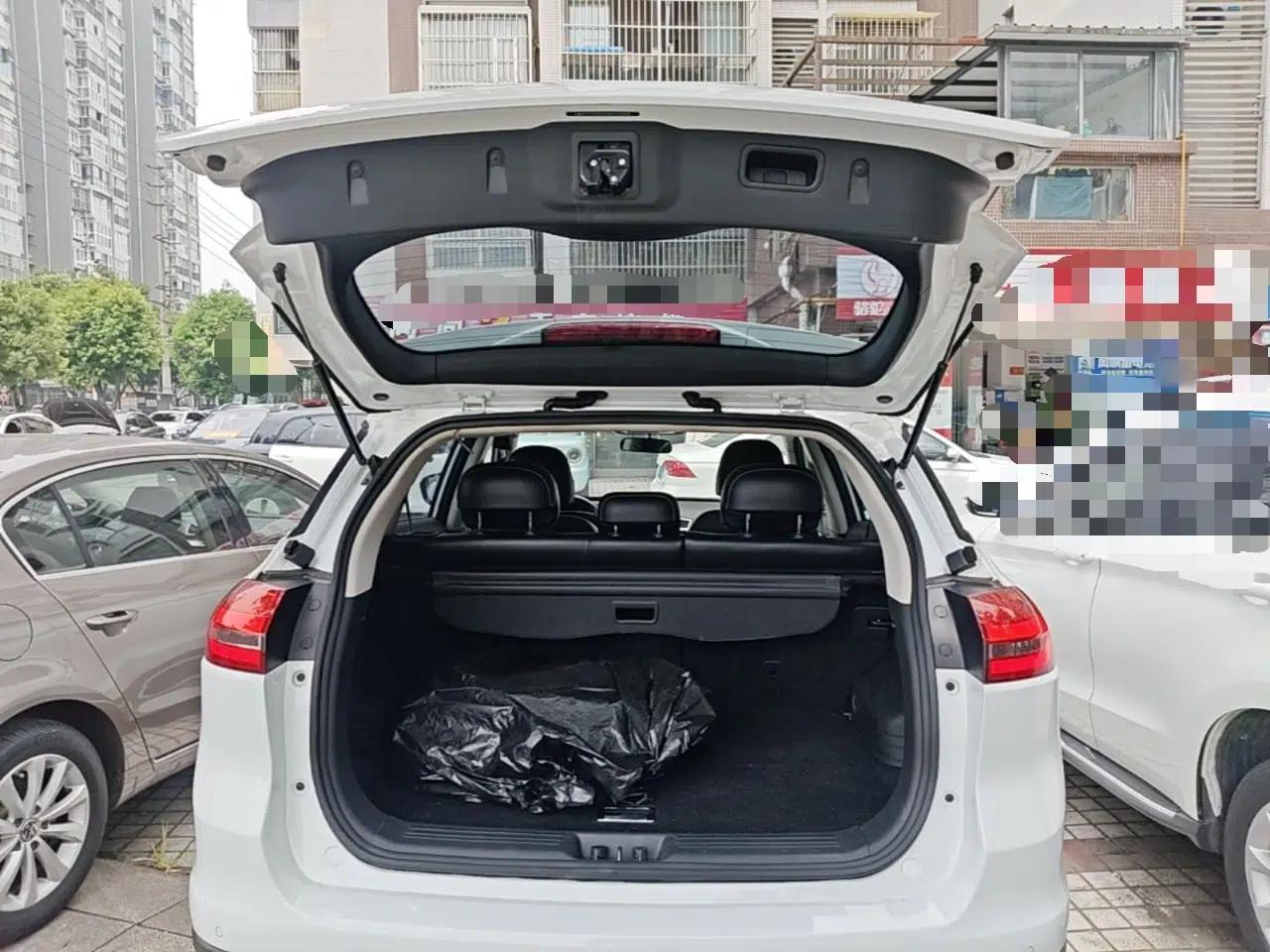 Geely Auto Emgrand X7 Sport 2016 1.8TD Automatic Smart Connectivity Version — миниатюра 22