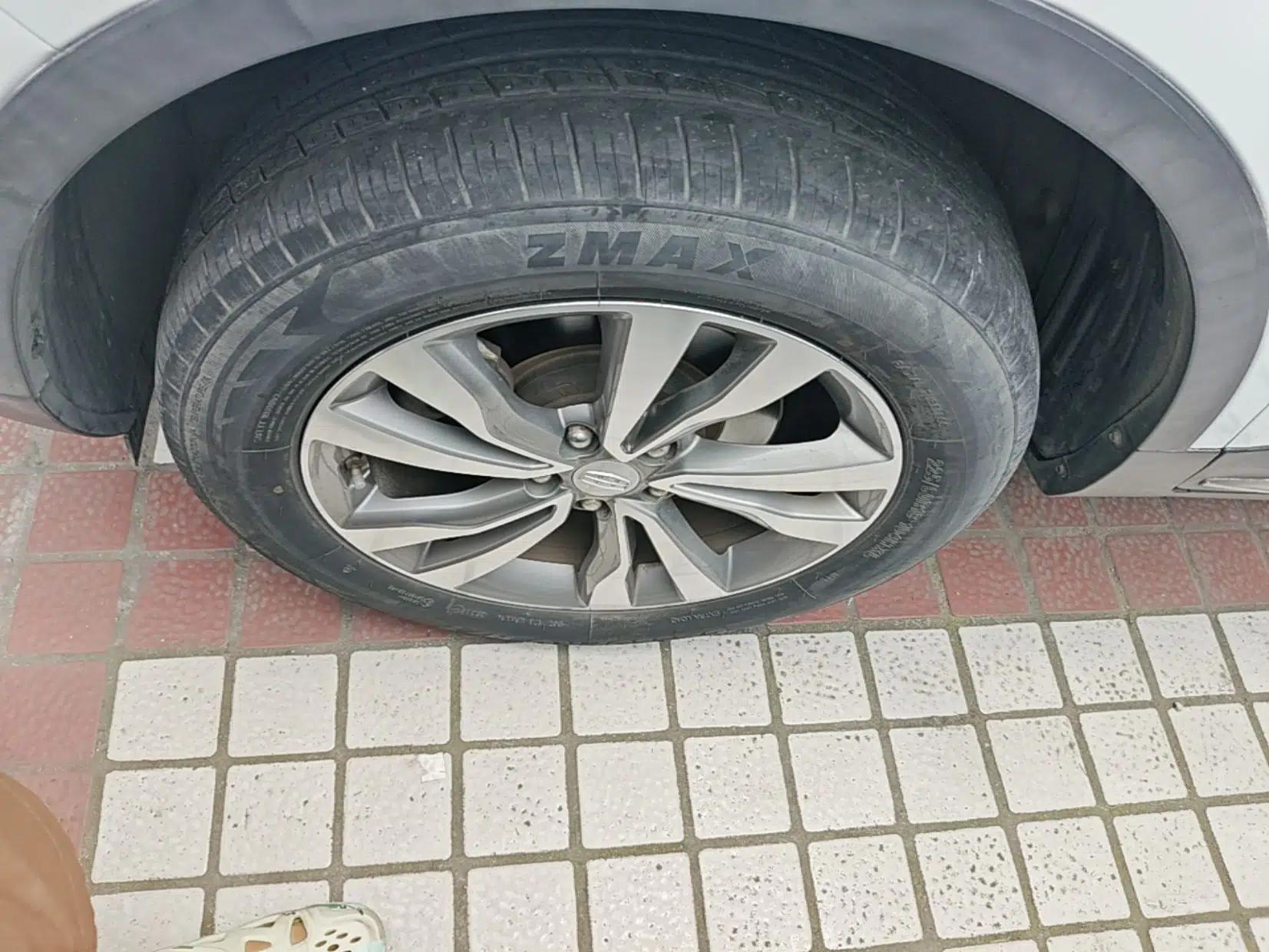 Geely Auto Emgrand X7 Sport 2016 1.8TD Automatic Smart Connectivity Version — миниатюра 10