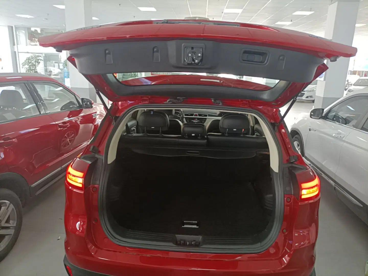 Geely Auto Emgrand X7 Sport 2018 1.8TD Automatic Two-Wheel Drive Smart Connect 4G Internet Edition — миниатюра 22
