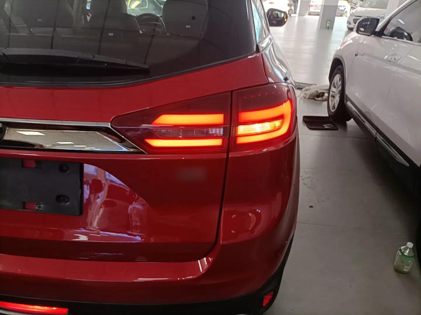 Geely Auto Emgrand X7 Sport 2018 1.8TD Automatic Two-Wheel Drive Smart Connect 4G Internet Edition — миниатюра 9