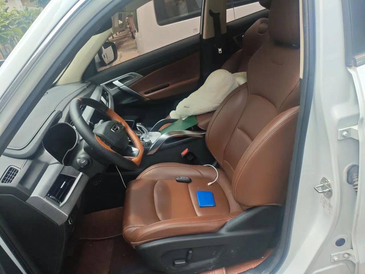 Geely Auto Emgrand X7 Sport 2021 Million Edition 1.8TD DCT Two-Wheel Drive Luxury Model — миниатюра 15