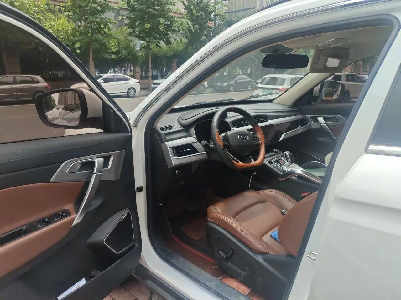 Geely Auto Emgrand X7 Sport 2021 Million Edition 1.8TD DCT Two-Wheel Drive Luxury Model — миниатюра 16
