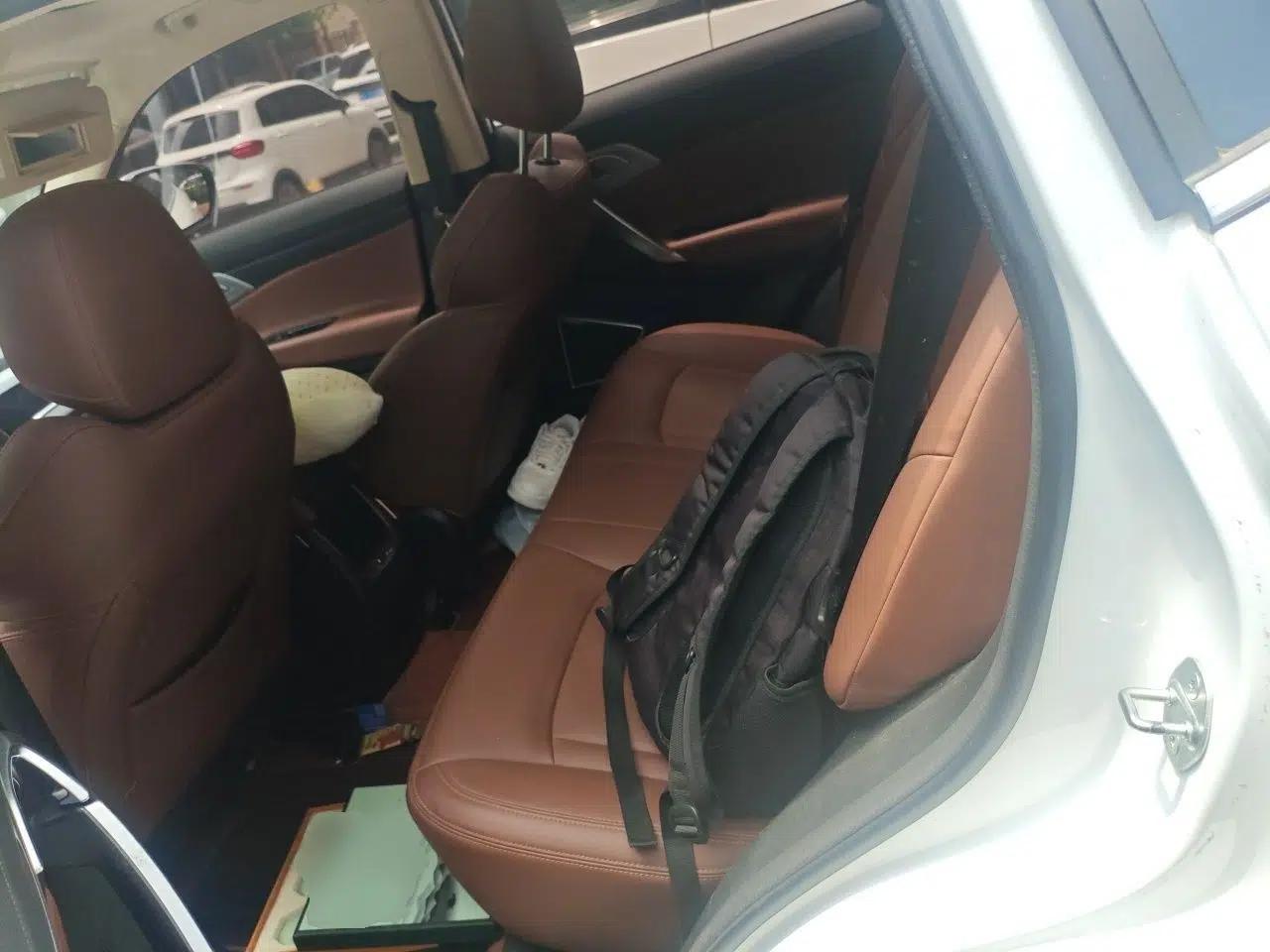 Geely Auto Emgrand X7 Sport 2021 Million Edition 1.8TD DCT Two-Wheel Drive Luxury Model — миниатюра 17