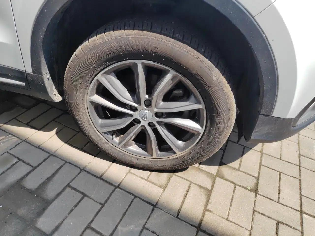 Geely Auto Emgrand X7 Sport 2020 1.8TD DCT Two-Wheel Drive Smart Connect 4G-Enabled Version — миниатюра 8