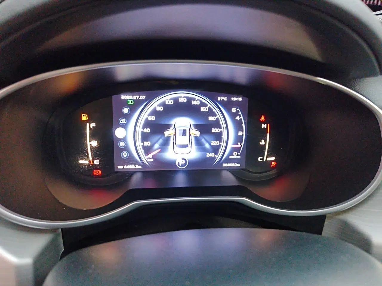 Geely Auto Emgrand X7 Sport 2018 1.8TD Automatic Two-Wheel Drive Smart Connect 4G Internet Edition — миниатюра 11