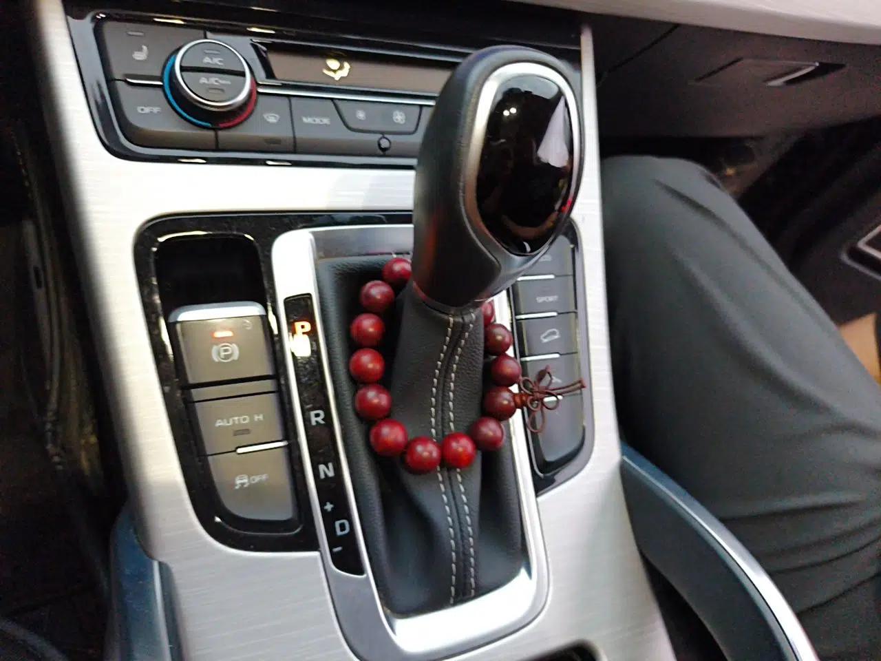 Geely Auto Emgrand X7 Sport 2018 1.8TD Automatic Two-Wheel Drive Smart Connect 4G Internet Edition — миниатюра 14
