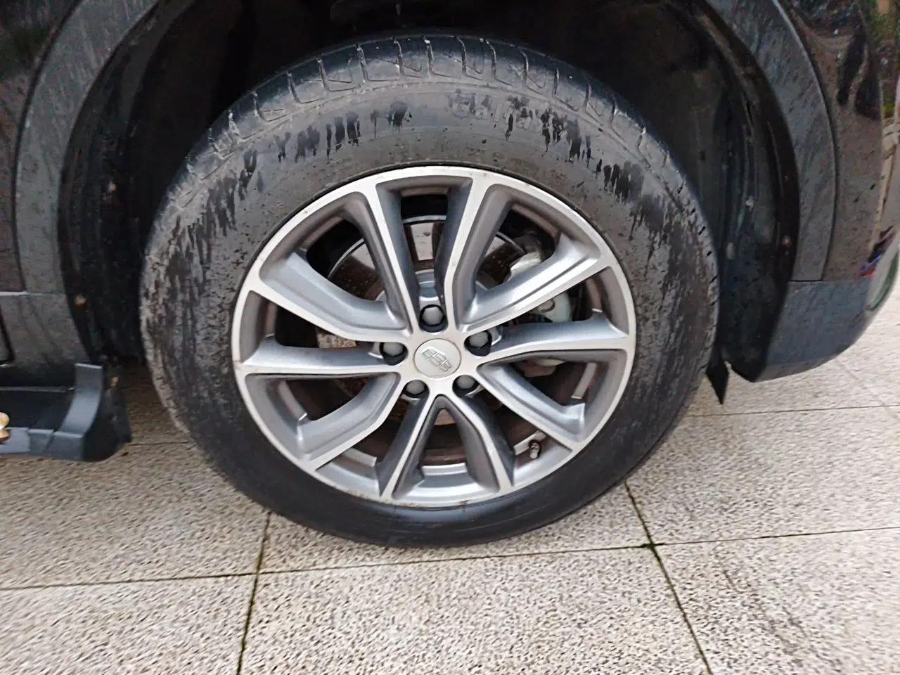 Geely Auto Emgrand X7 Sport 2018 1.8TD Automatic Two-Wheel Drive Smart Connect 4G Internet Edition — миниатюра 8