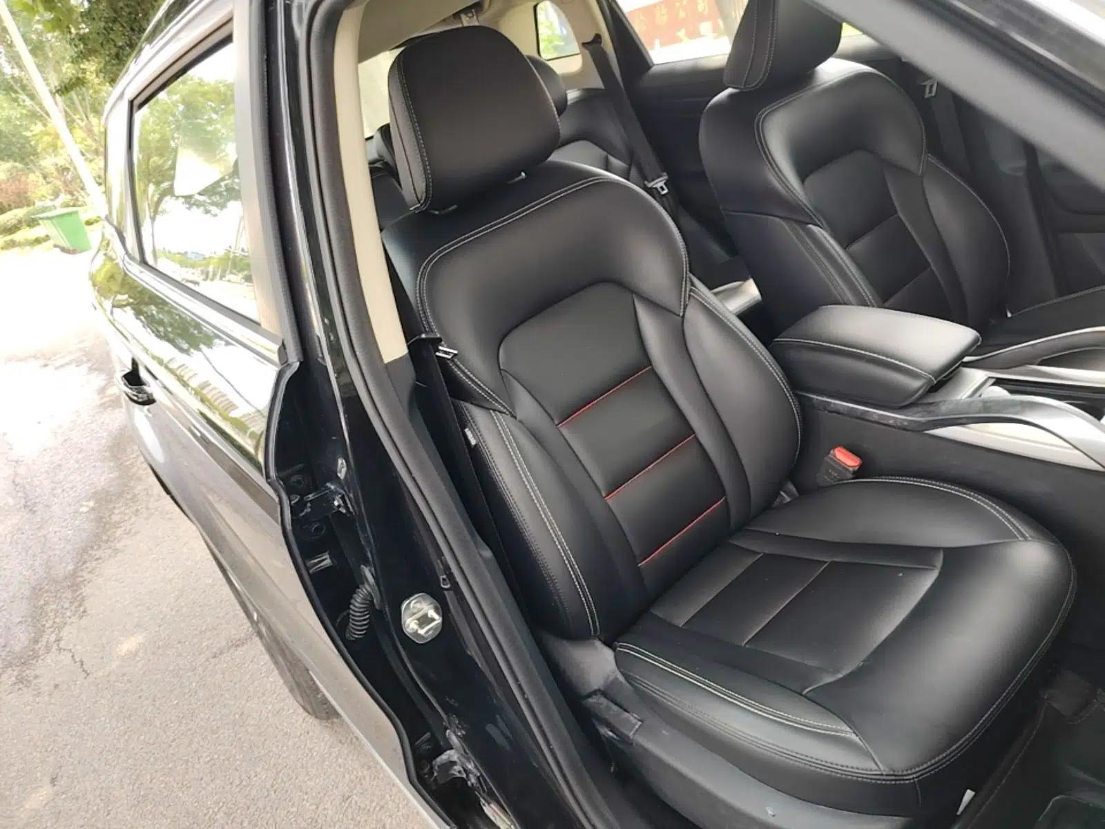 Geely Auto Emgrand X7 Sport 2018 1.8TD Automatic Two-Wheel Drive Smart Connect 4G Internet Edition — миниатюра 24