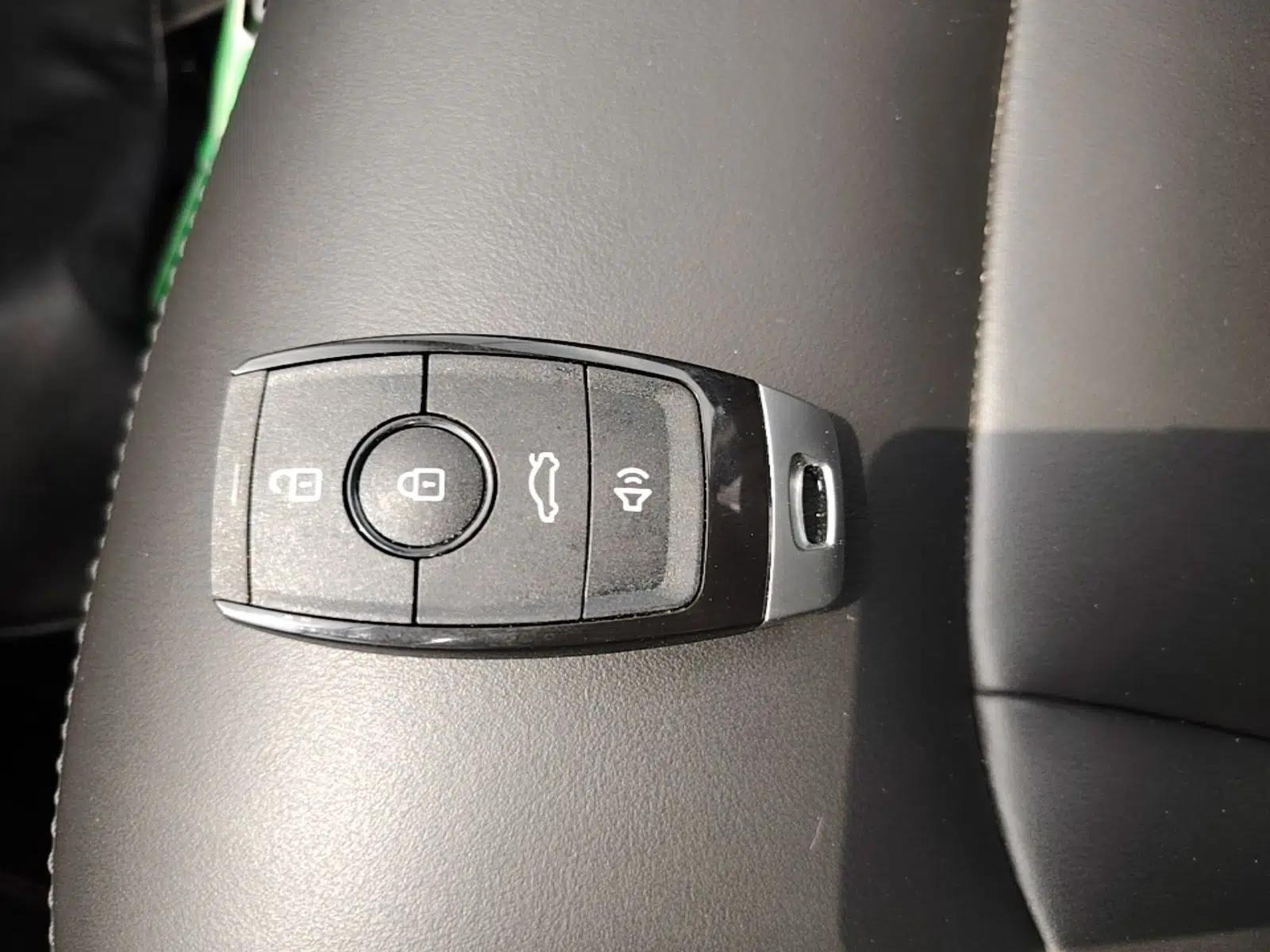 Geely Auto Emgrand X7 Sport 2018 1.8TD Automatic Two-Wheel Drive Smart Connect 4G Internet Edition — миниатюра 28