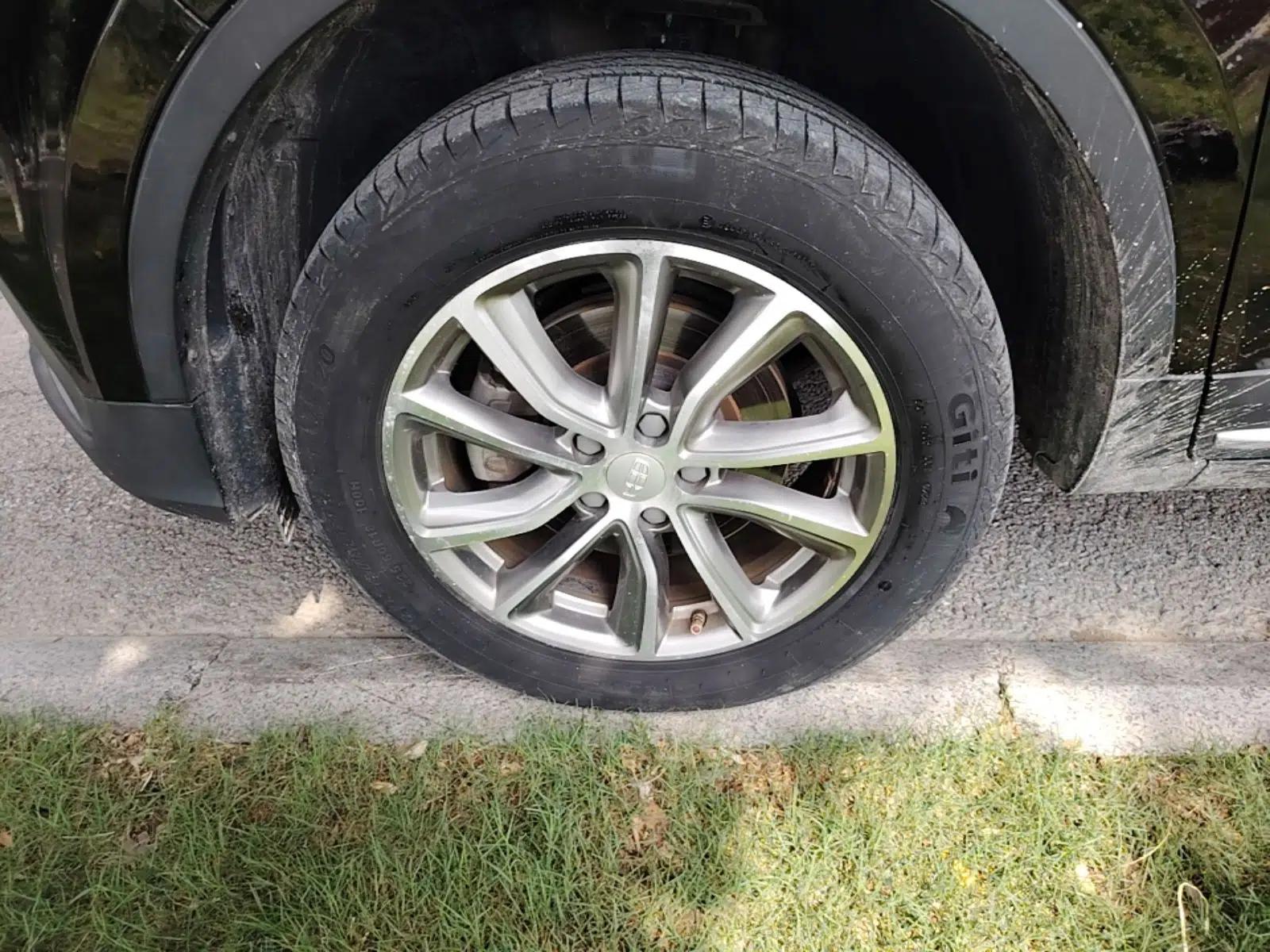 Geely Auto Emgrand X7 Sport 2018 1.8TD Automatic Two-Wheel Drive Smart Connect 4G Internet Edition — миниатюра 10