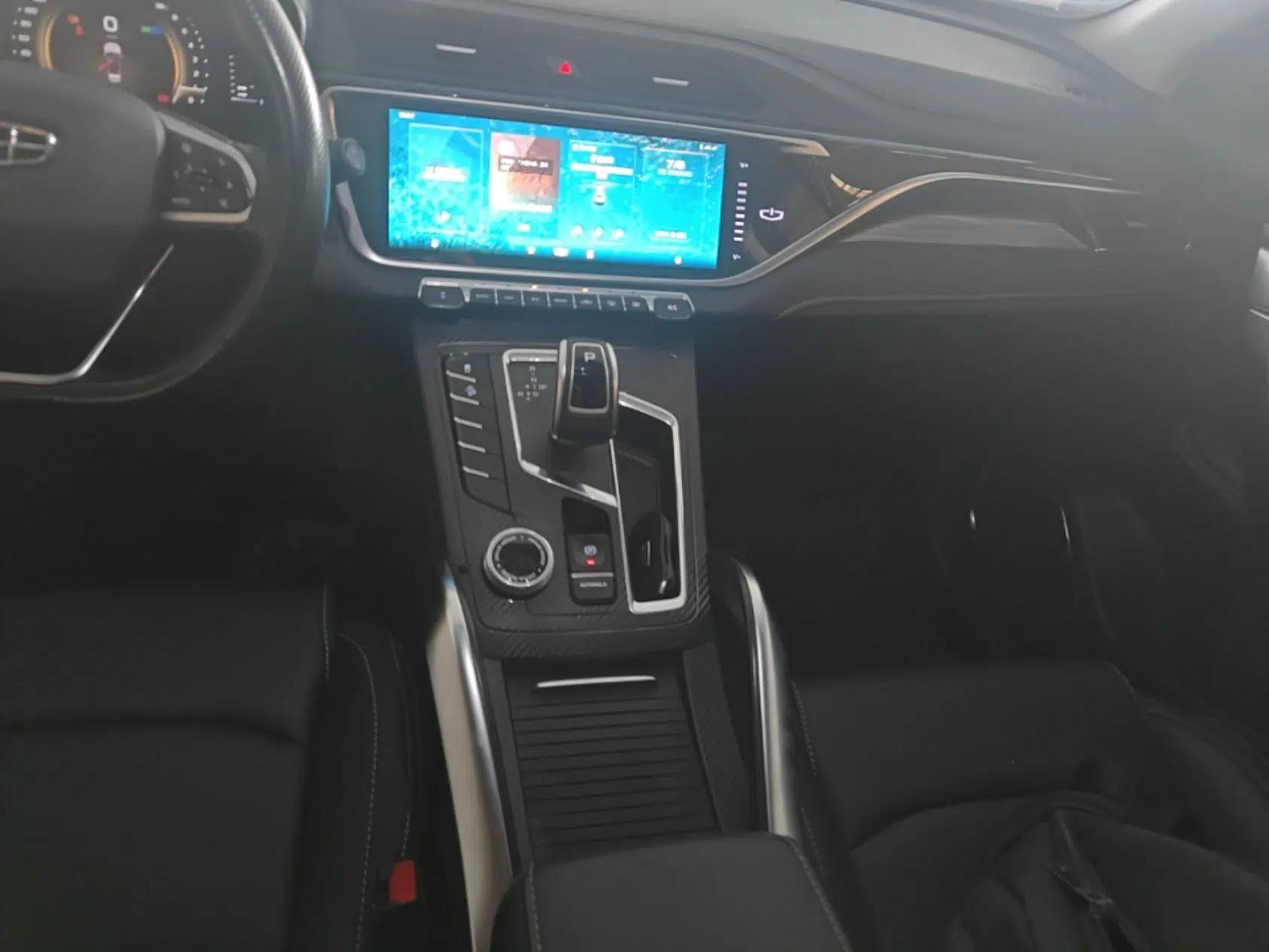 Geely Auto Emgrand X7 Sport 2020 1.8TD DCT Smart Connect PRO — миниатюра 16