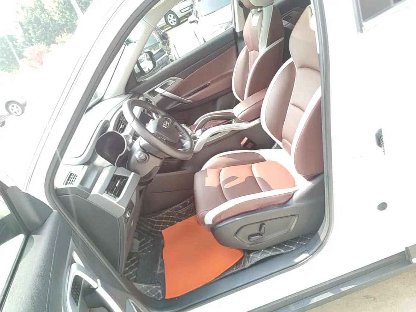 Geely Auto Emgrand X7 Sport 2022 1.8TD DCT Zhiya Trim — миниатюра 17