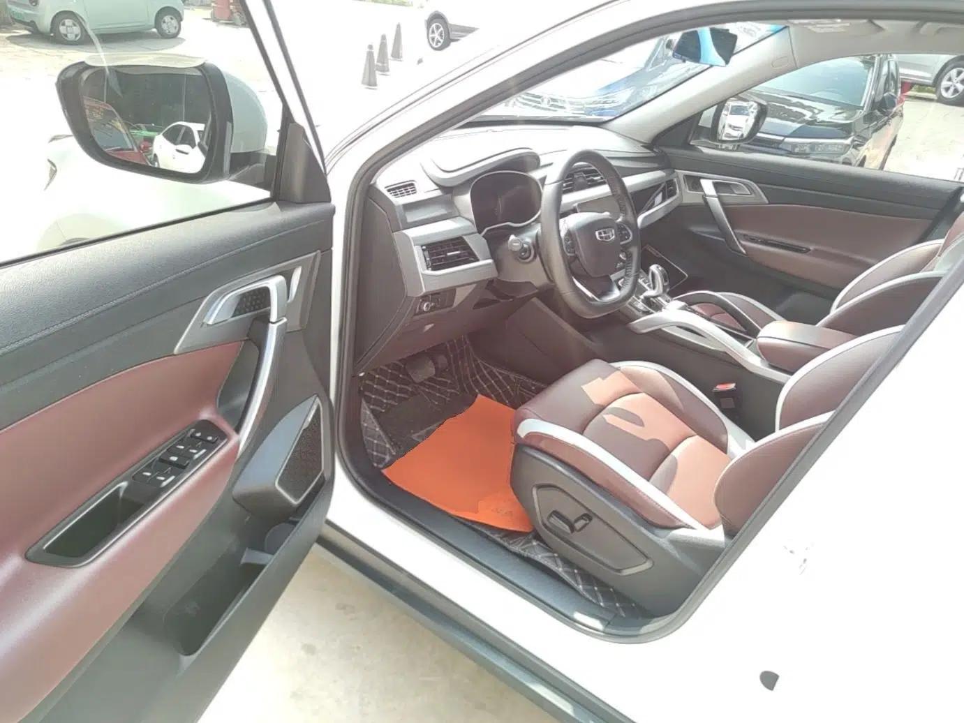 Geely Auto Emgrand X7 Sport 2022 1.8TD DCT Zhiya Trim — миниатюра 18