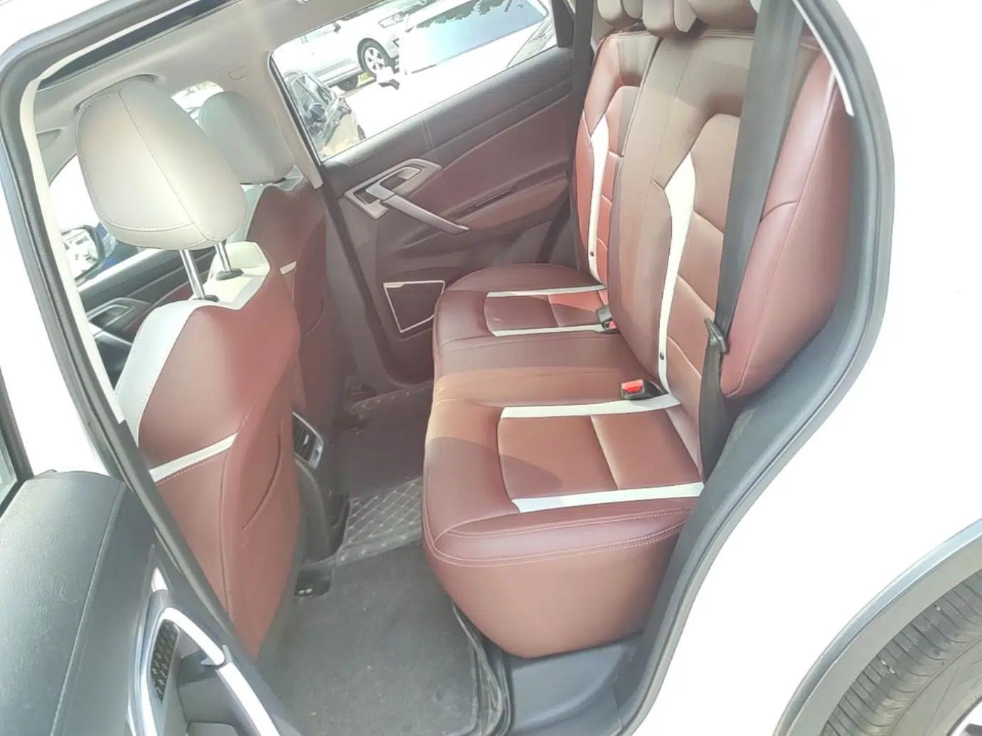 Geely Auto Emgrand X7 Sport 2022 1.8TD DCT Zhiya Trim — миниатюра 20