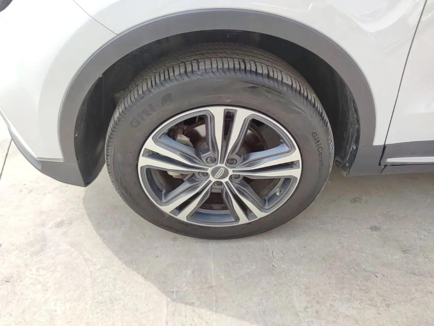 Geely Auto Emgrand X7 Sport 2022 1.8TD DCT Zhiya Trim — миниатюра 10
