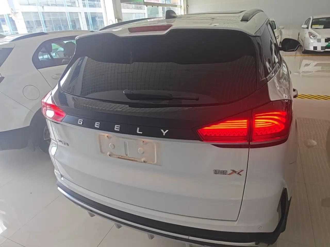 Geely Auto Emgrand X7 Sport 2022 Boyue X 1.8TD DCT Smart Model — миниатюра 5
