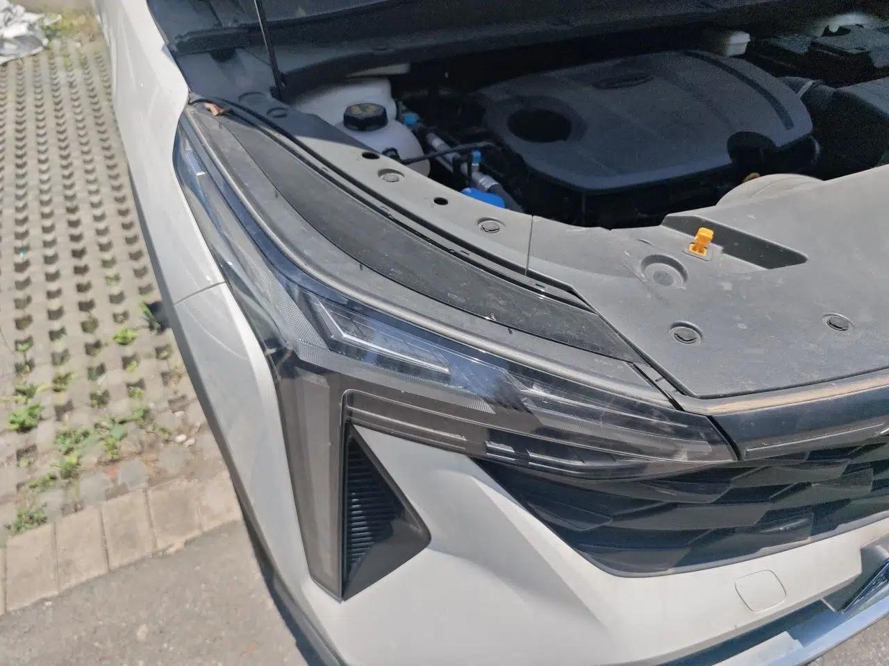 Geely Auto Emgrand X7 Sport 2024 1.5TD Smart Connect+ — миниатюра 7