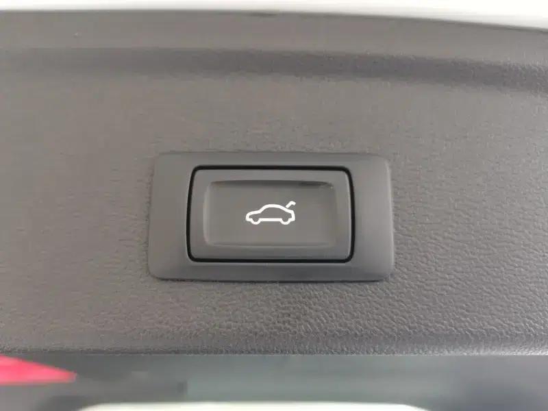 Audi A3 2022 Sportback 35 TFSI Fashion Sport — миниатюра 9