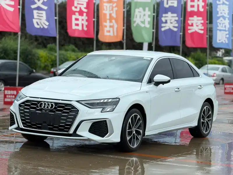 2022 Audi A3 A3L Limousine 35 TFSI Progressive Sport — миниатюра 1