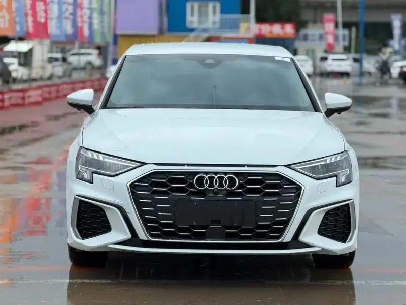 2022 Audi A3 A3L Limousine 35 TFSI Progressive Sport — миниатюра 2
