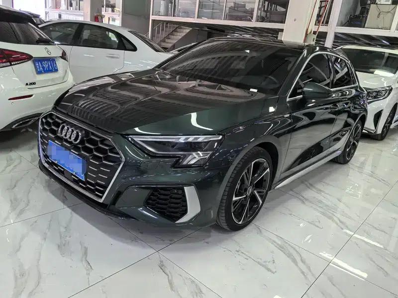 Audi A3 2024 Sportback 35 TFSI Fashionable Elegant Model — миниатюра 1