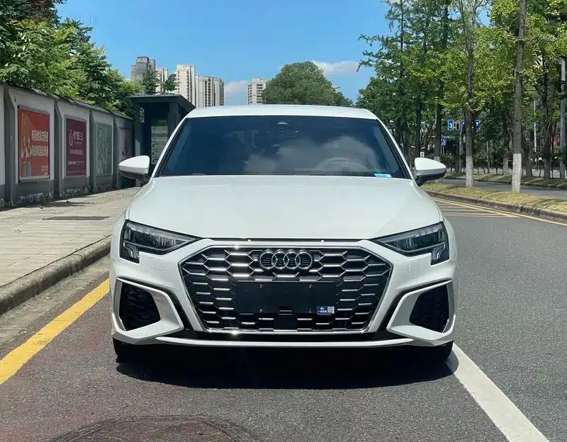 Audi A3 2022 Sportback 35 TFSI Progressive Sport — миниатюра 2