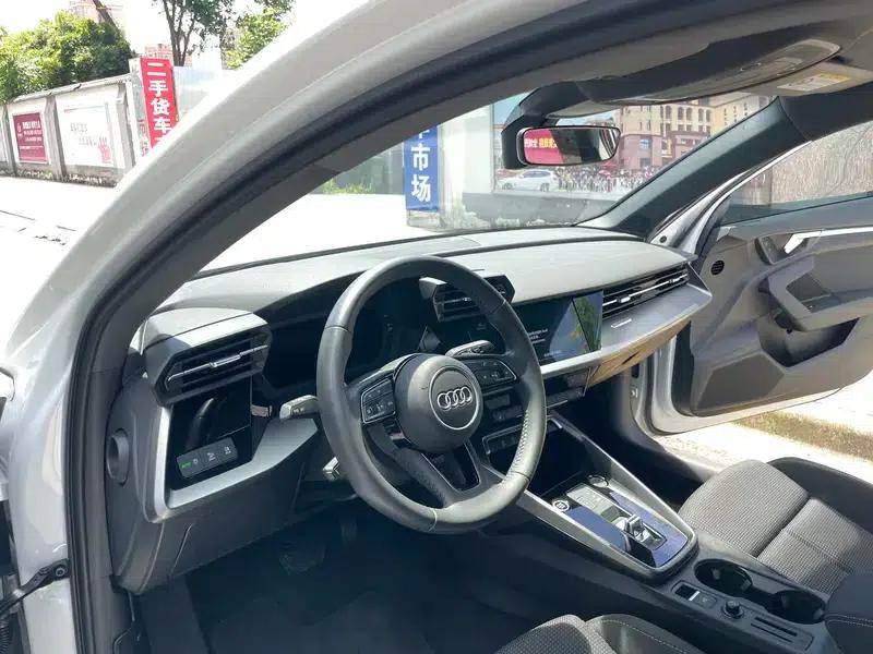 Audi A3 2022 Sportback 35 TFSI Progressive Sport — миниатюра 12