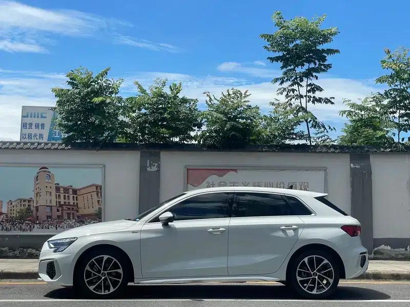 Audi A3 2022 Sportback 35 TFSI Progressive Sport — миниатюра 4