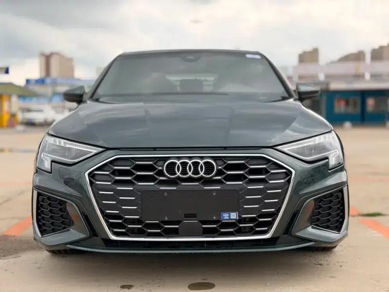 Audi A3 2022 Sportback 35 TFSI Fashion Sport — миниатюра 2