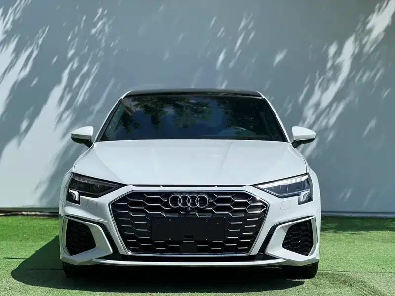 Audi A3 2023 Facelift Sportback 35 TFSI Fashion Sporty Model — миниатюра 2