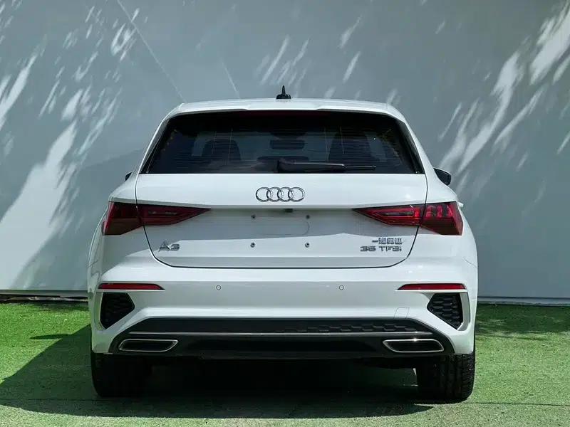 Audi A3 2023 Facelift Sportback 35 TFSI Fashion Sporty Model — миниатюра 5