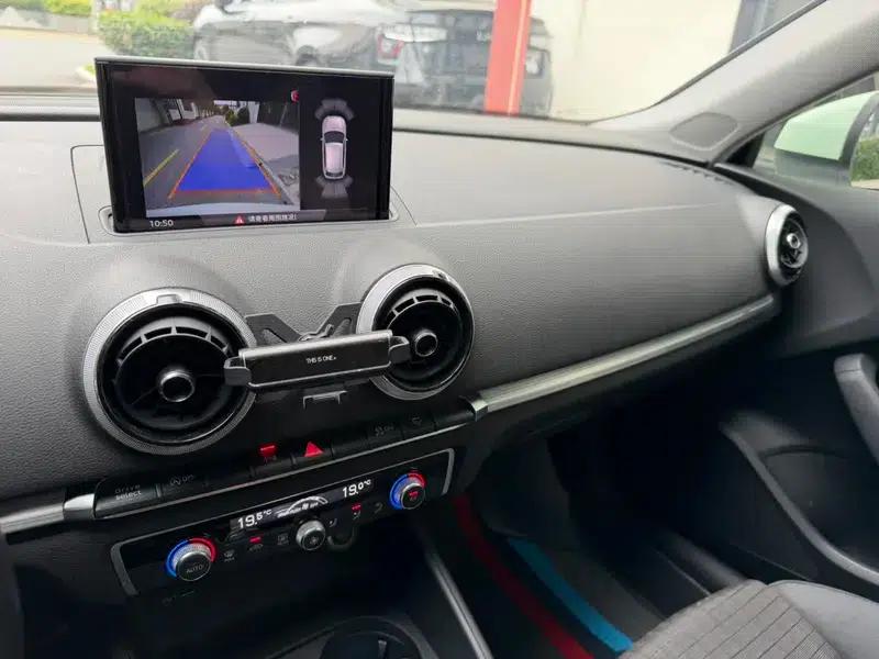 Audi A3 2018 30th Anniversary Edition Sportback 35 TFSI — миниатюра 13