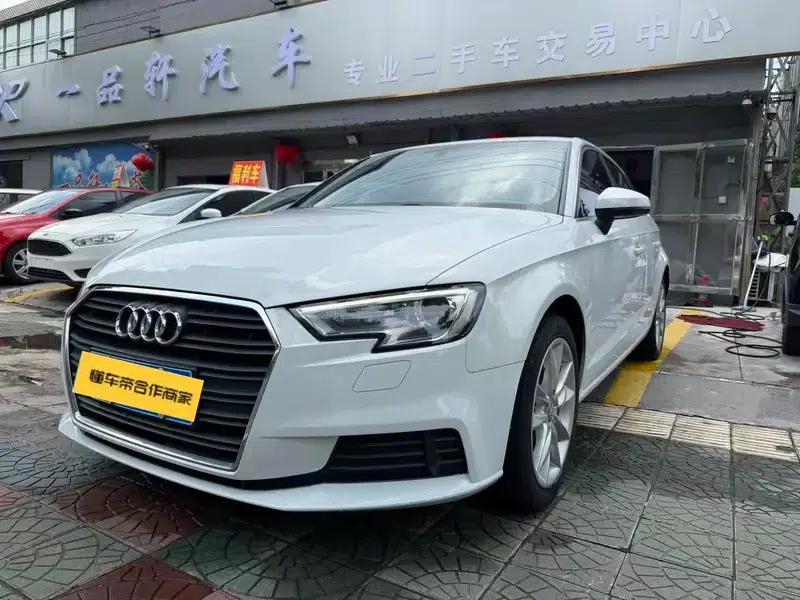Audi A3 2018 30th Anniversary Edition Sportback 35 TFSI Progressive — миниатюра 1
