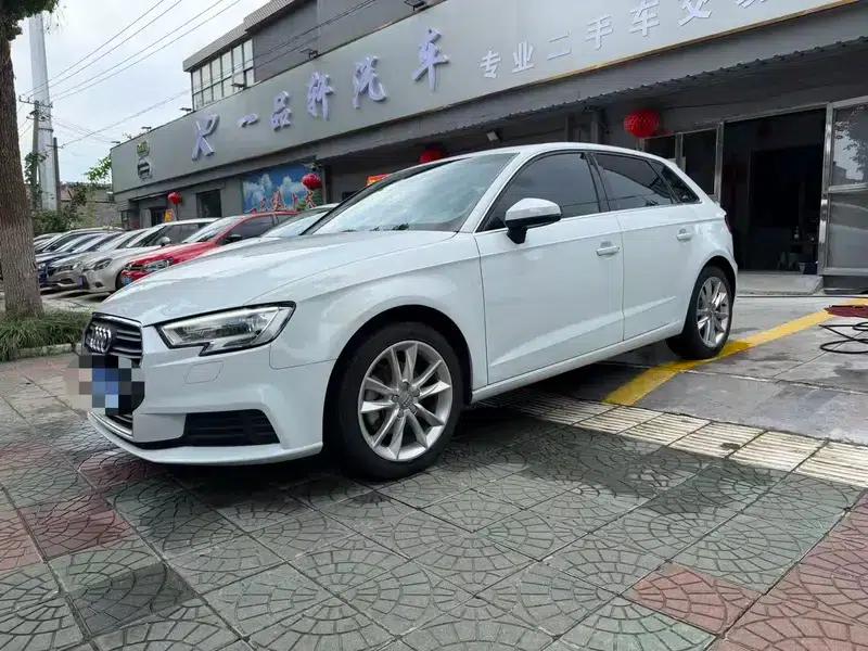 Audi A3 2018 30th Anniversary Edition Sportback 35 TFSI Progressive — миниатюра 13