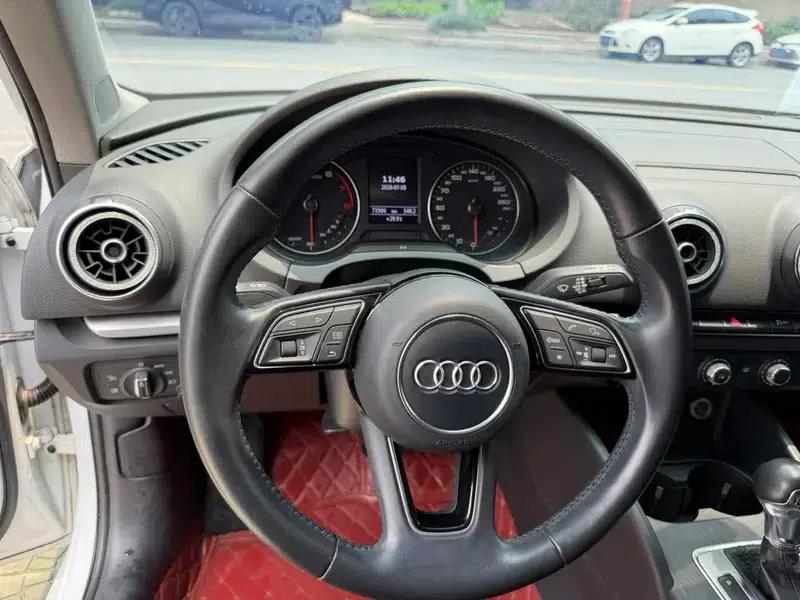 Audi A3 2018 30th Anniversary Edition Sportback 35 TFSI Progressive — миниатюра 16