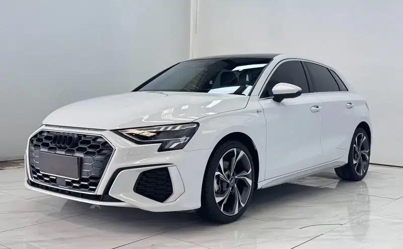 Audi A3 2021 Sportback 35 TFSI Luxury Sport — миниатюра 1